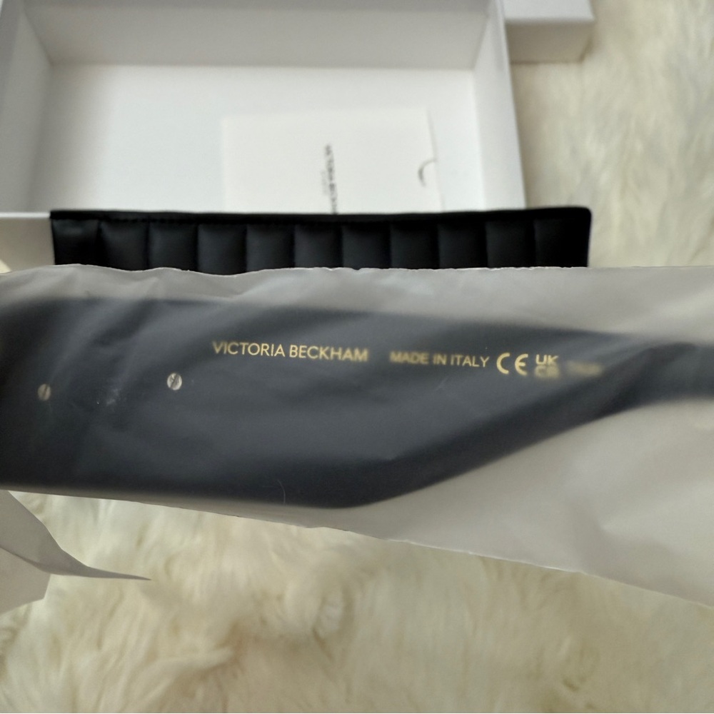 Victoria Beckham B-Buckle 55mm Modified Rectangular Sunglasses - Picture 6 of 7